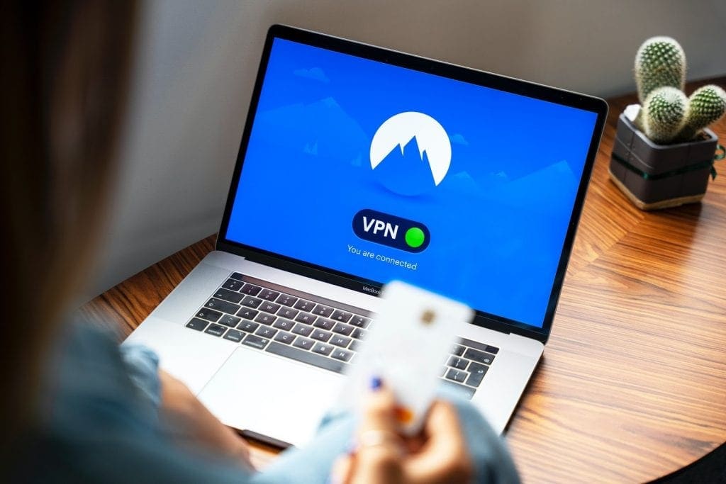 Protecting your Online Identity when Travelling 1 image
