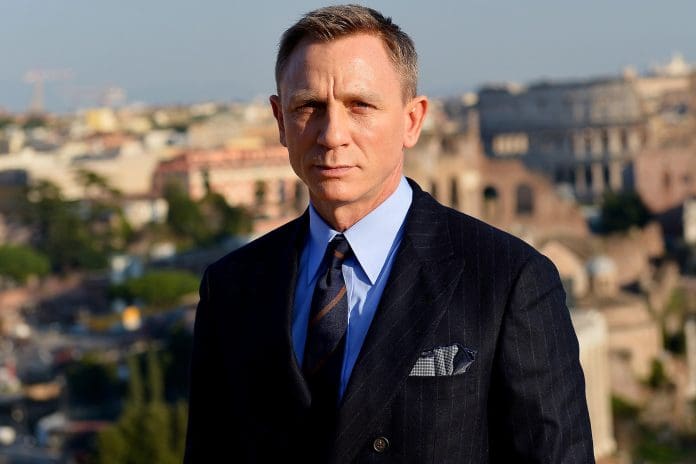 Daniel Craig